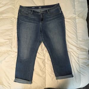 NWOT ana skinny crops size 18